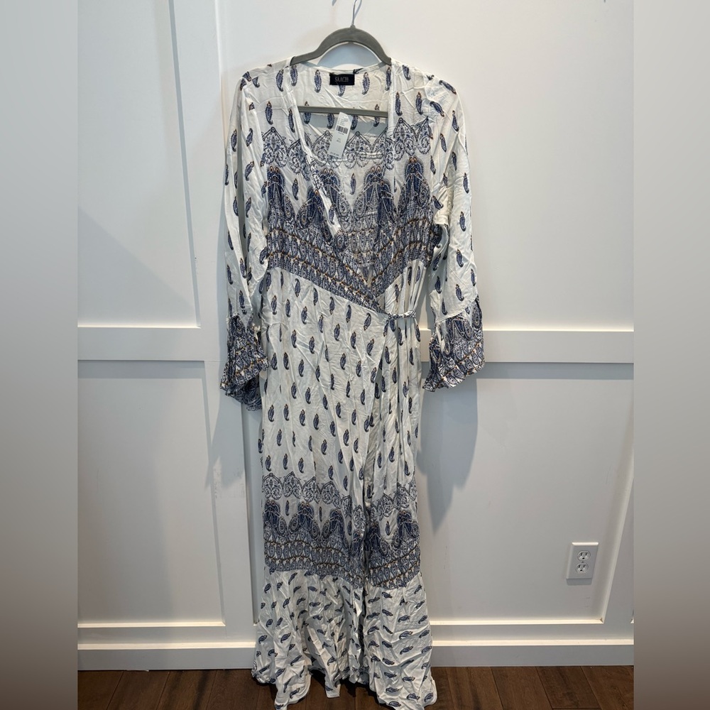 Anthropologie SAACHI White Maxi Wrap Dress with Navy Paisley Print